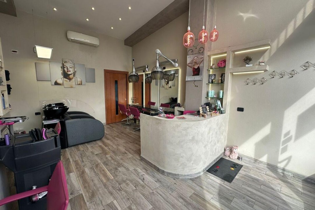 Glamour - Milano, Baggio, Milano