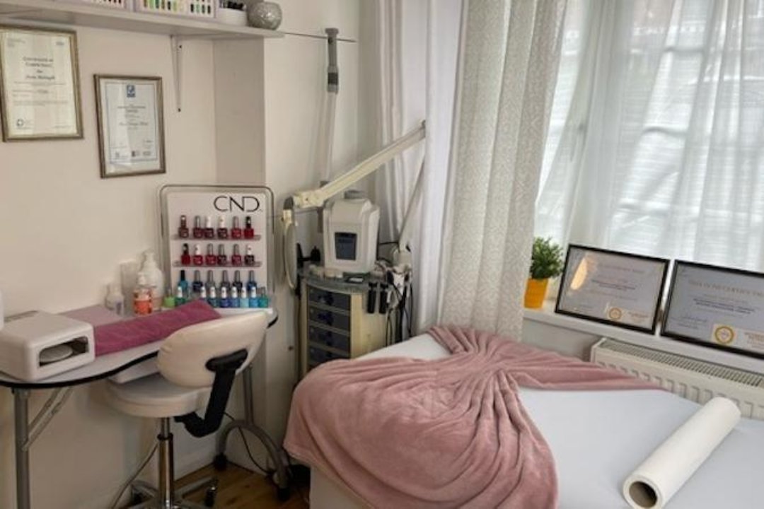 Star Beauty, Ealing Broadway, London