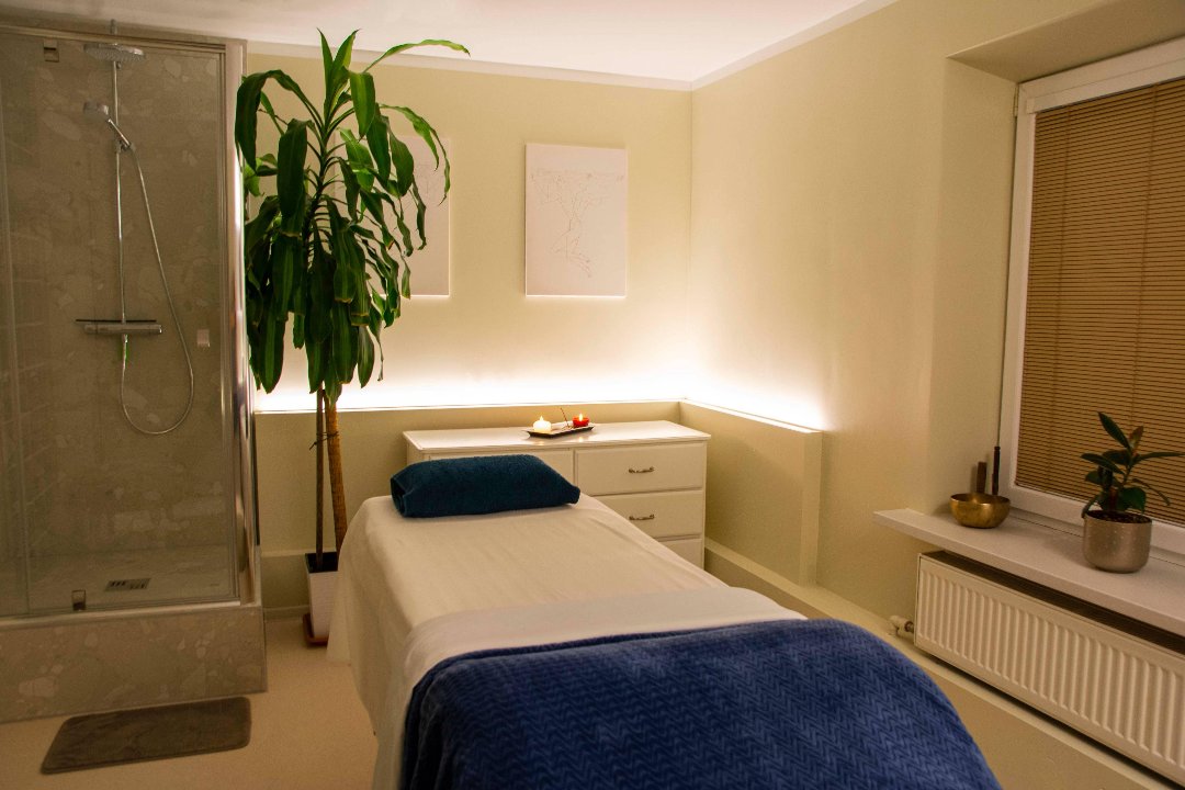 Massage therapy by Dmitrij, Akropolis, Vilnius