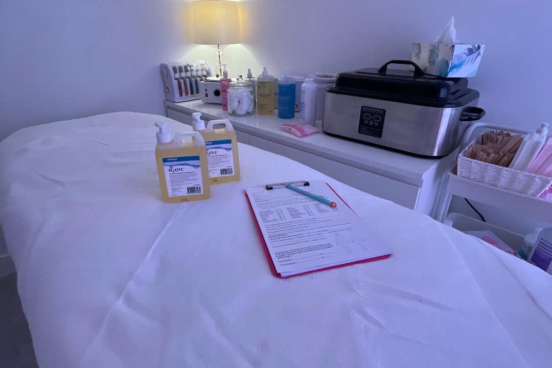 BellaBeautyRoom11, Barking, London