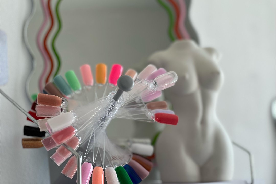 Mayy Creations, Vlaardingenlaan, Amsterdam