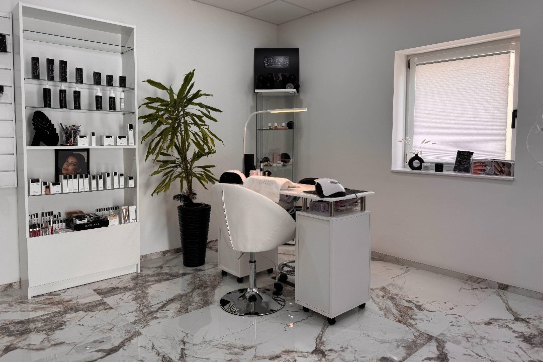 Nagelstudio by Miki 2.0, Freindorf, Oberösterreich