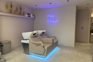 Yentl's Beautyhouse / Beauty by Blossom