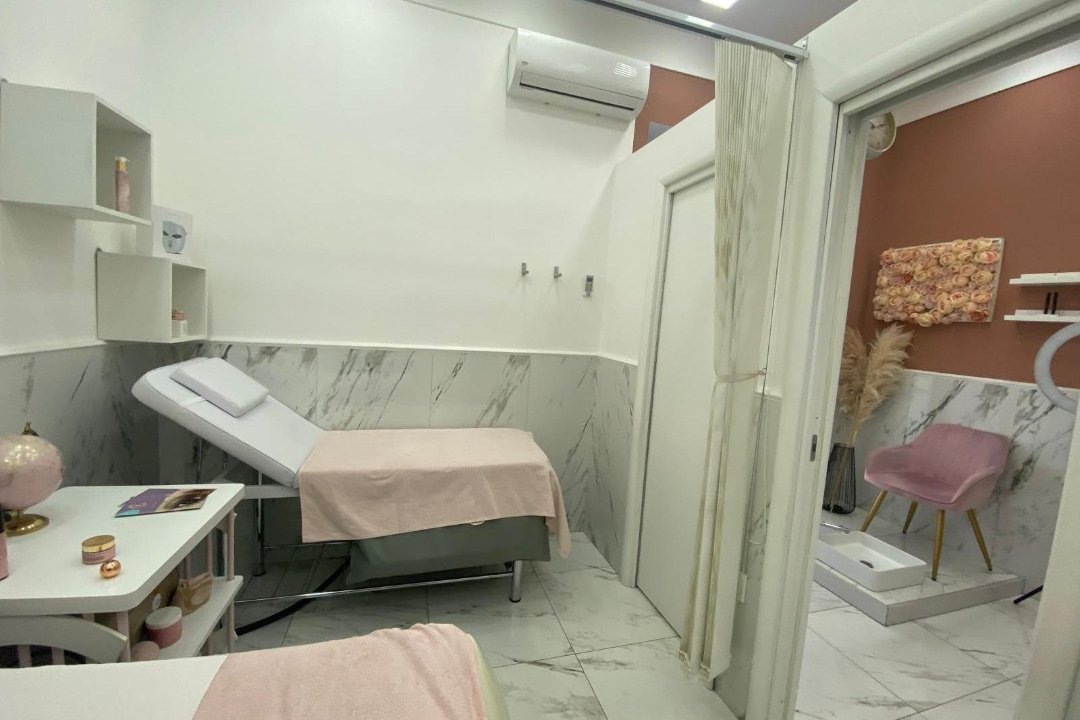I’m Caso Estetica - Napoli, San Carlo all'Arena, Napoli
