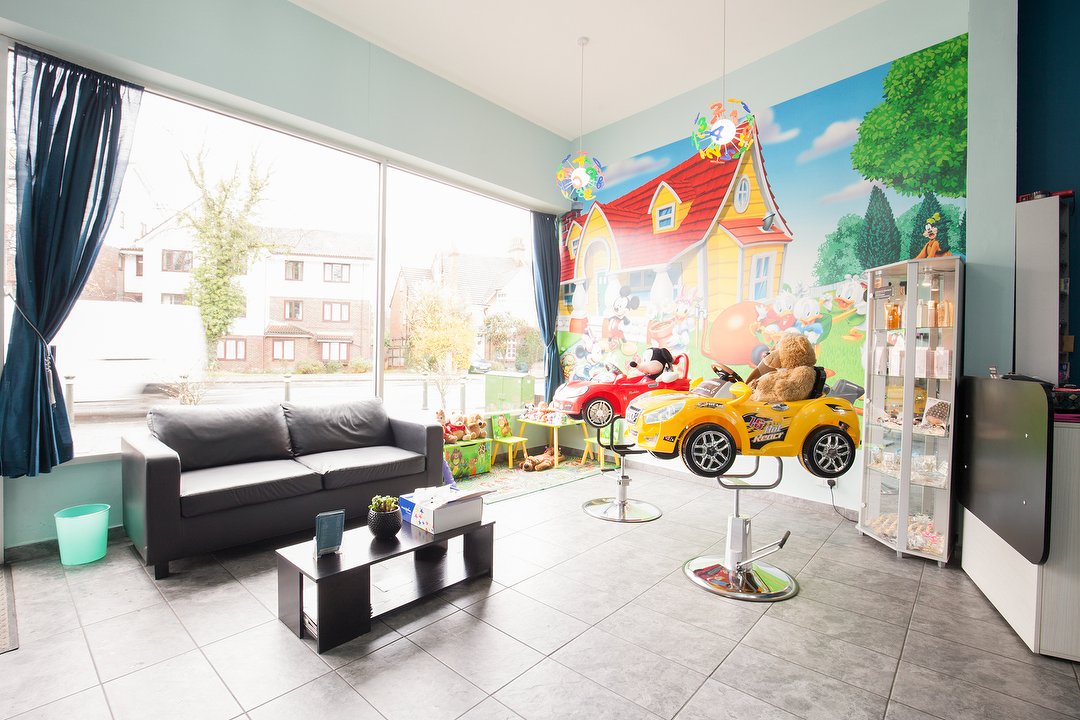 Family Kuts, Bromley, London