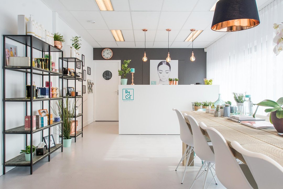 By Cil Beauty & Co, Tussenweg, Noord-Holland