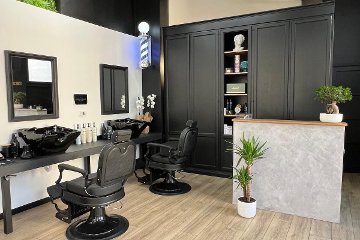 Nicola Ferrara Men Saloon