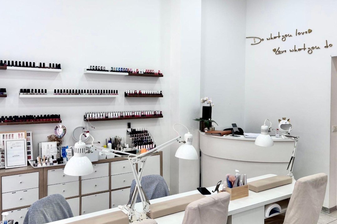 Luglio Nail Spa, Via Olona, Milano
