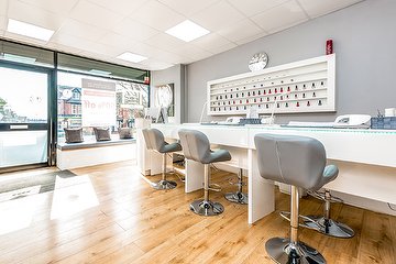 Luscious Beauty Bar
