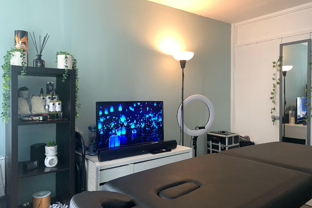 Massage Pronto, Romford Road, London