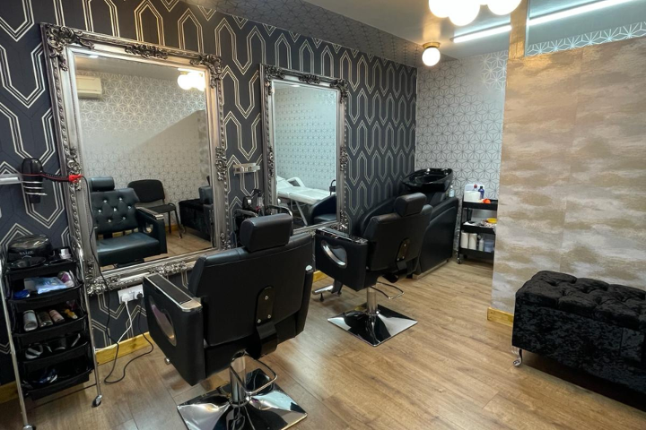 KK Hair & Beauty | Hair Salon in Ilford Lane, London - Treatwell