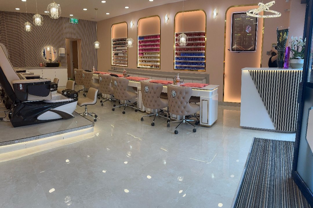 Noir Nail Bar, Harrow Weald, London