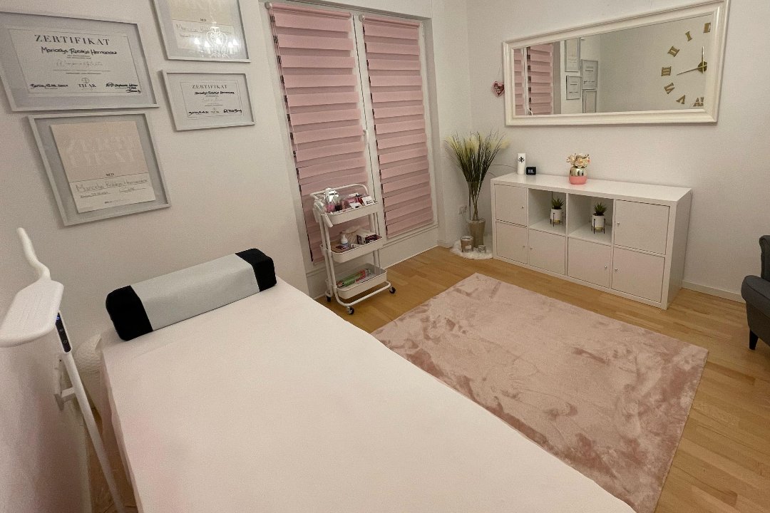 Ruby Cosmetics, Alicante