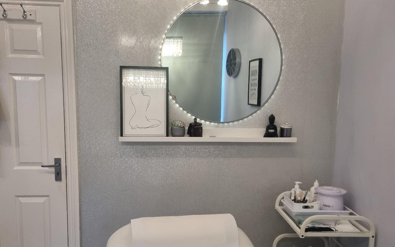 Top 20 Nail treatments at nail salons and nail bars near Heaton