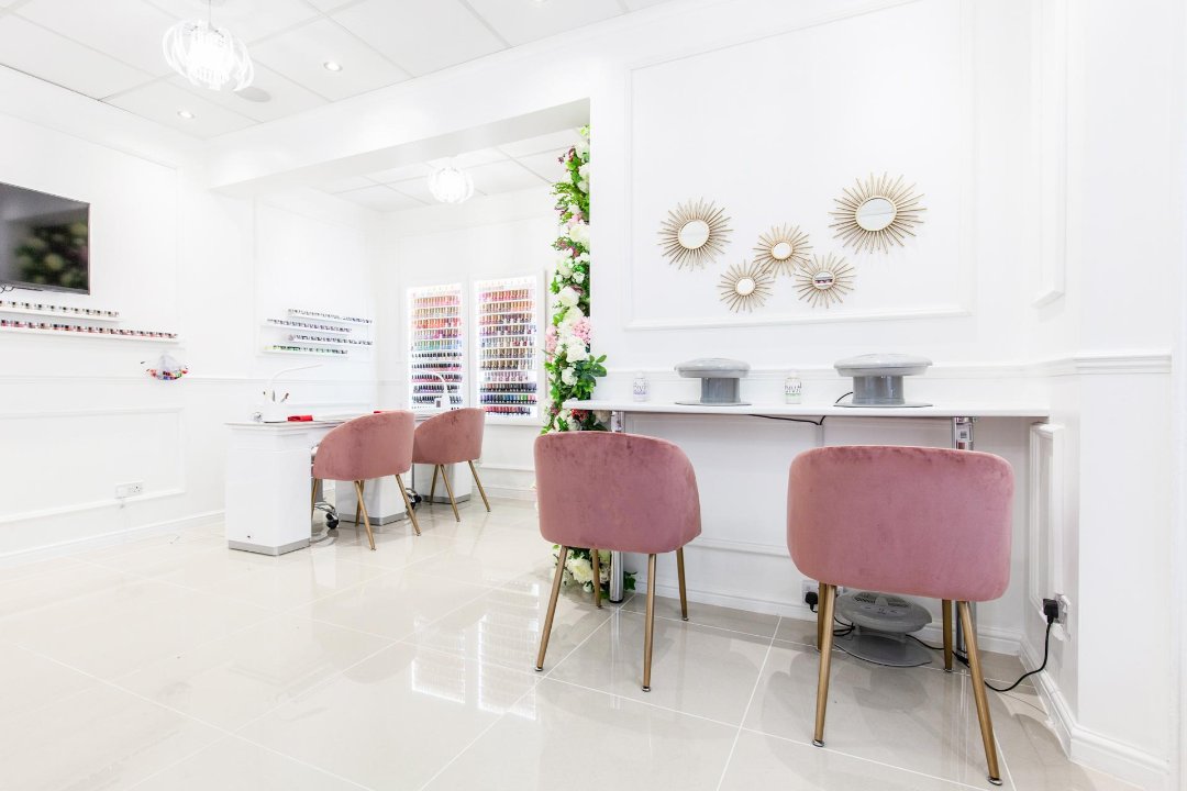 Purlux Nails & Spa, Earls Court, London