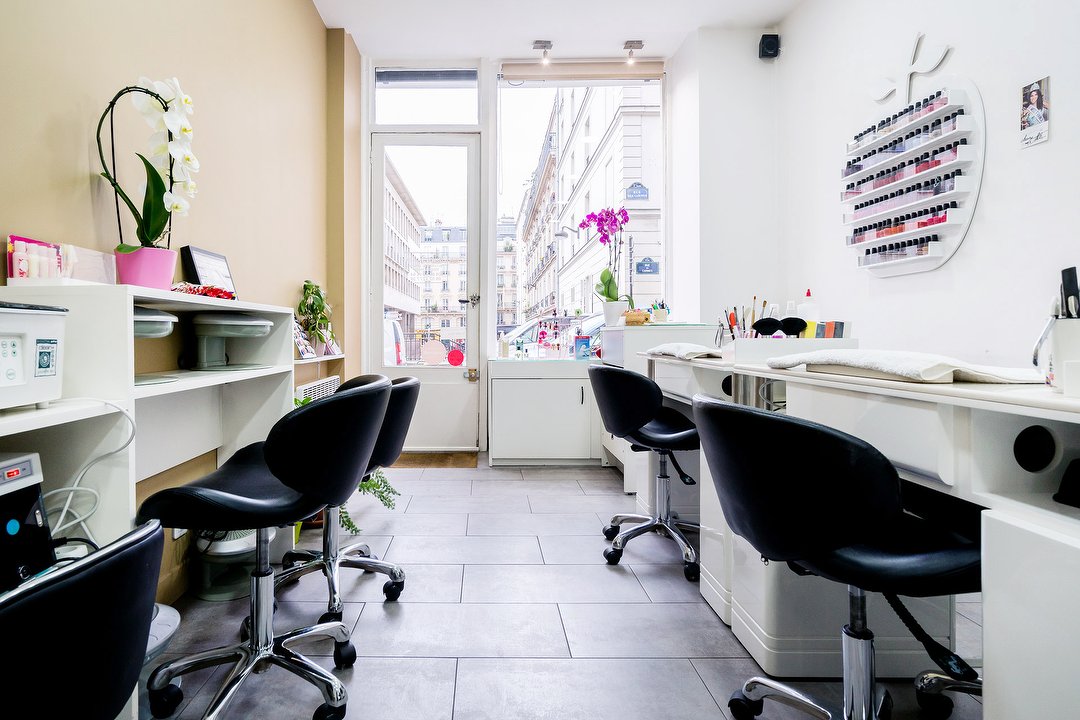 Jolly Nails, Métro Maubert-Mutualité, Paris
