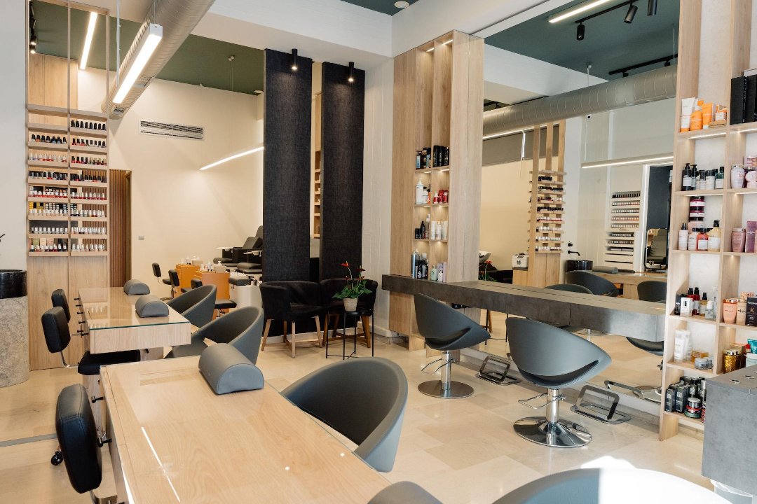 Bliss Nail bar + more, Kifisia, Αττική