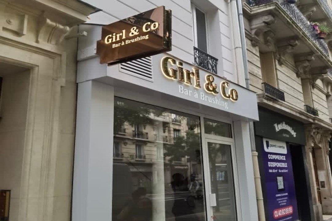 Girl & Co, Métro Alésia, Paris