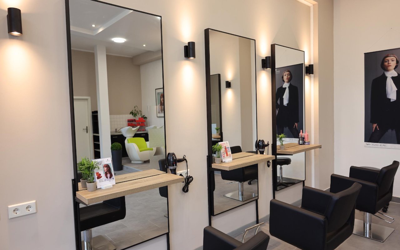 Augenbrauen & Wimpern färben in der Nähe von Zentrum, Leipzig Treatwell