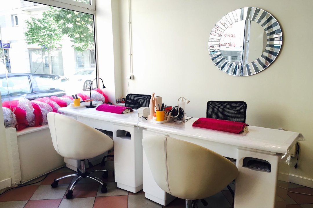 Issy Ongle Nail, Issy-les-Moulineaux, Hauts-de-Seine