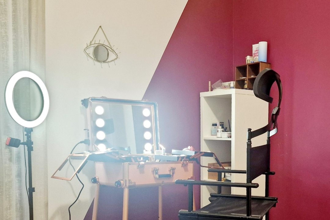 Make Me Up, Cassina de' Pecchi, Lombardia