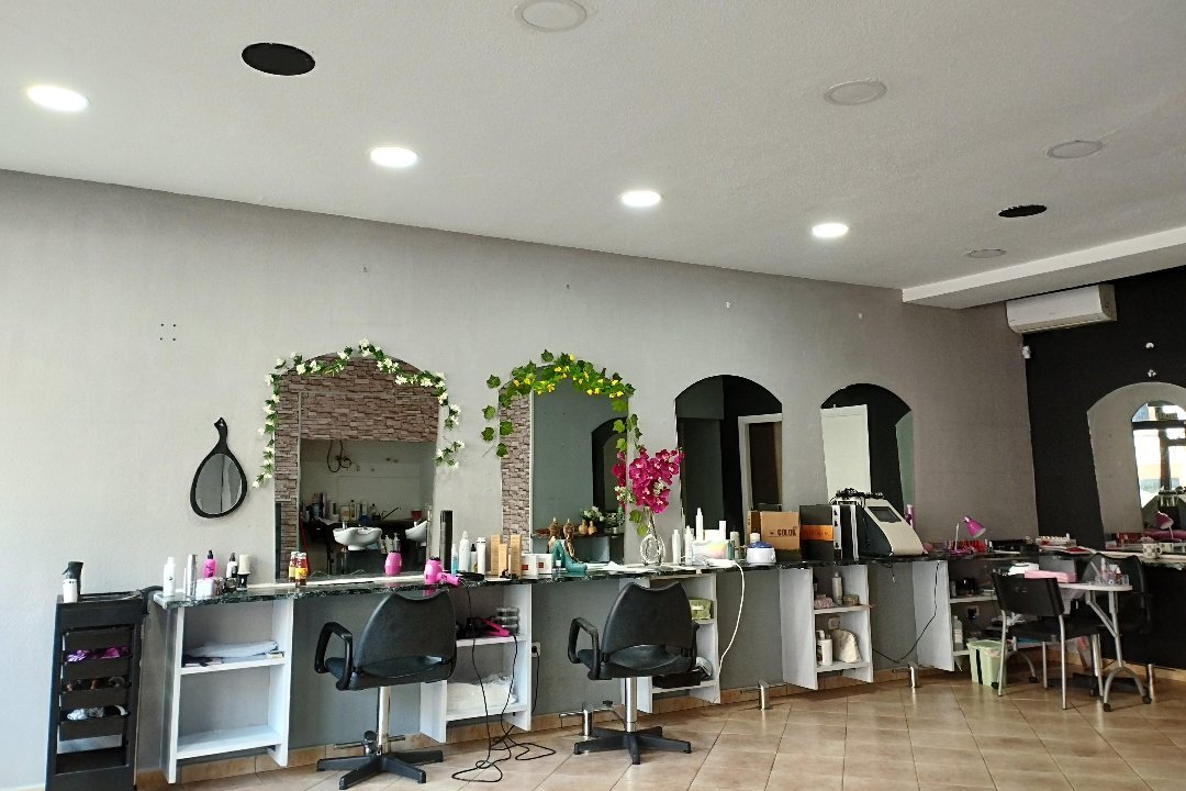 spabeutysalonM&R, Fuenlabrada, Comunidad de Madrid