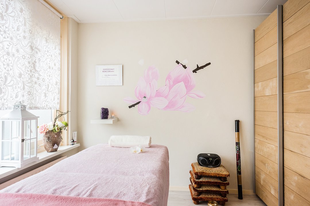 Oosterse Massage & Reiki praktijk WI YN, Wisselaar, Breda