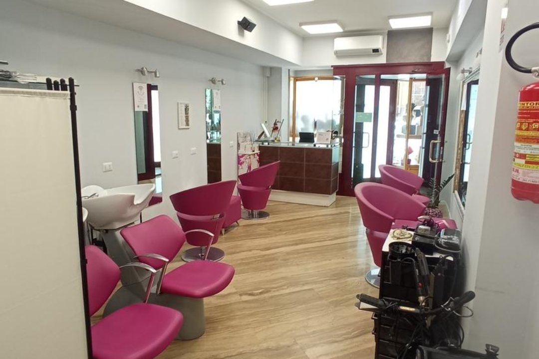 Icone Hair, Laurentino, Roma