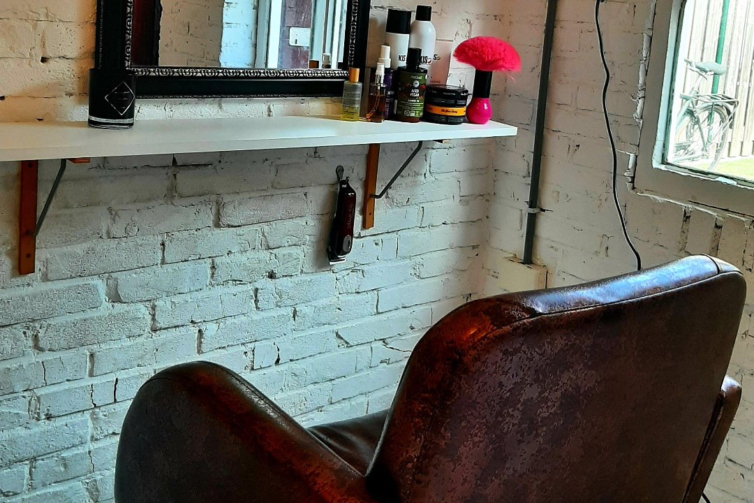 The Hair Doctor by Helena, Boulevard, Noord-Brabant