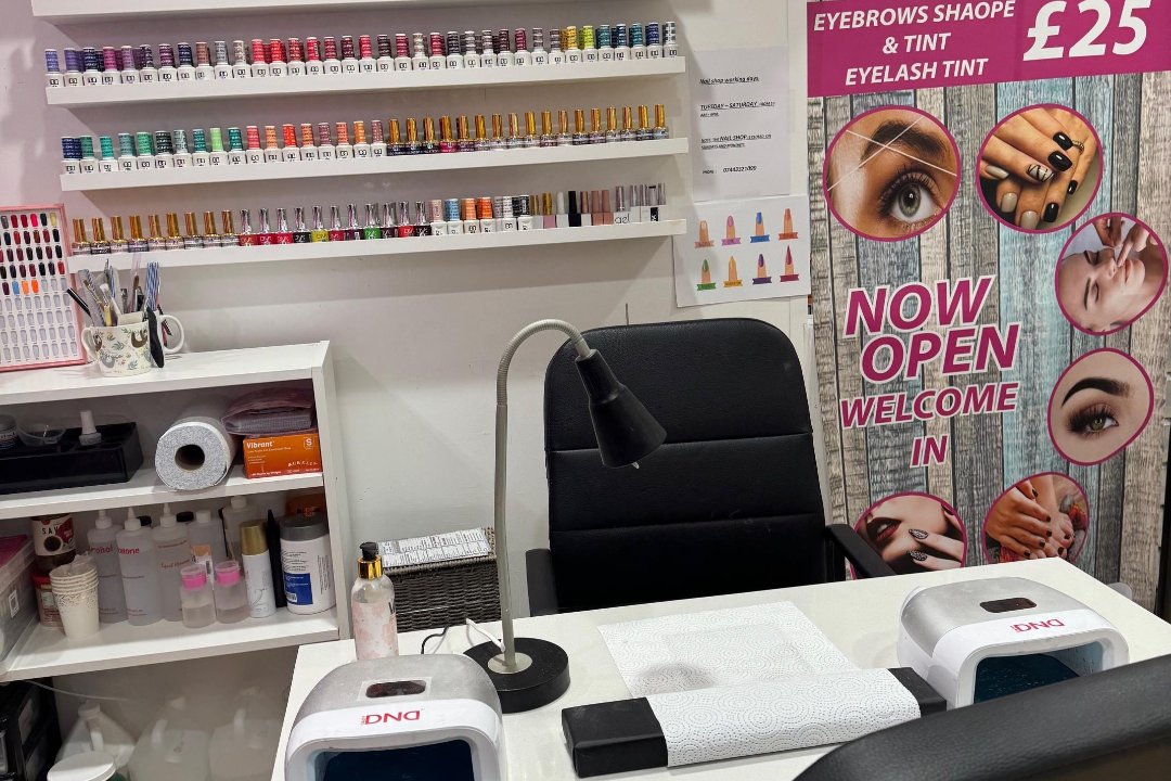 Fabrowz Nails, Paisley Road West, Glasgow