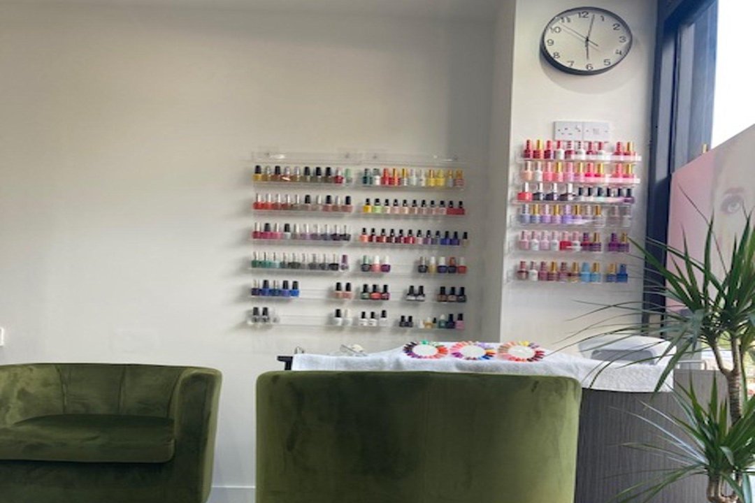 The Scissors Edge Hair Beauty Nails, Colindale, London