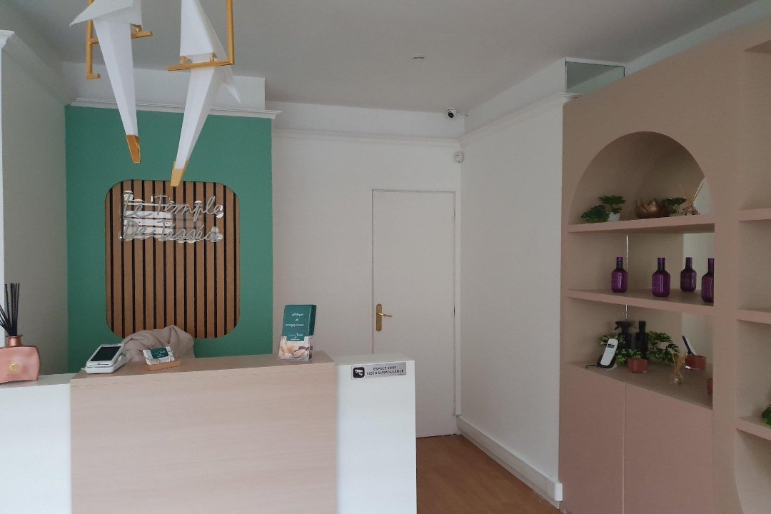 Salon Régénère & Sens, Rue de Vaugirard, Paris