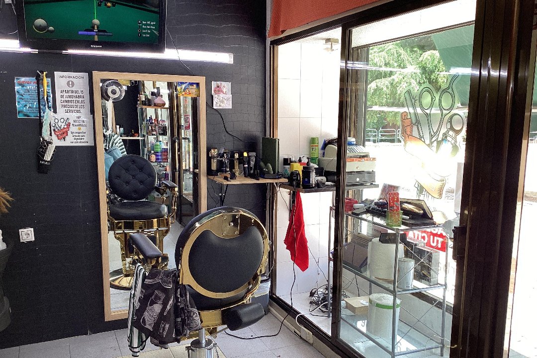 Enyer Barbeshop, Hellín, Madrid