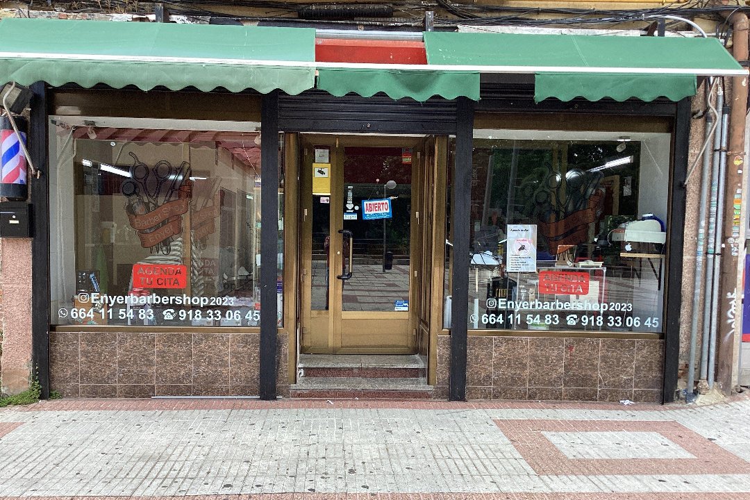 Enyer Barbeshop, Hellín, Madrid