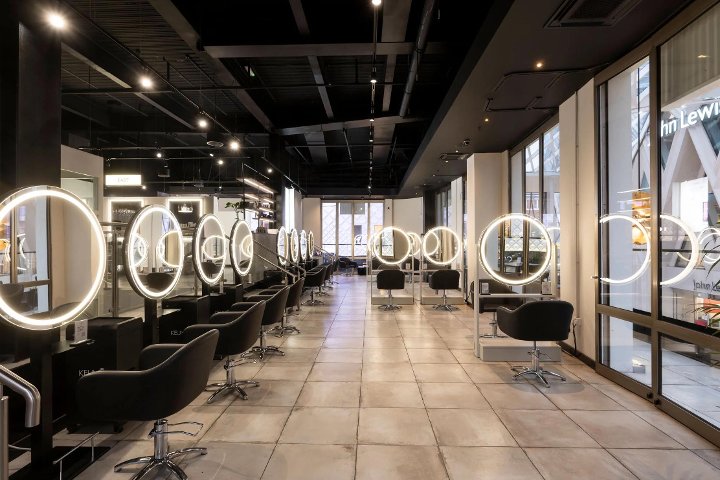 Stacey at Allertons Leeds - Coiffure Leeds - Photo de galerie - OneBooking