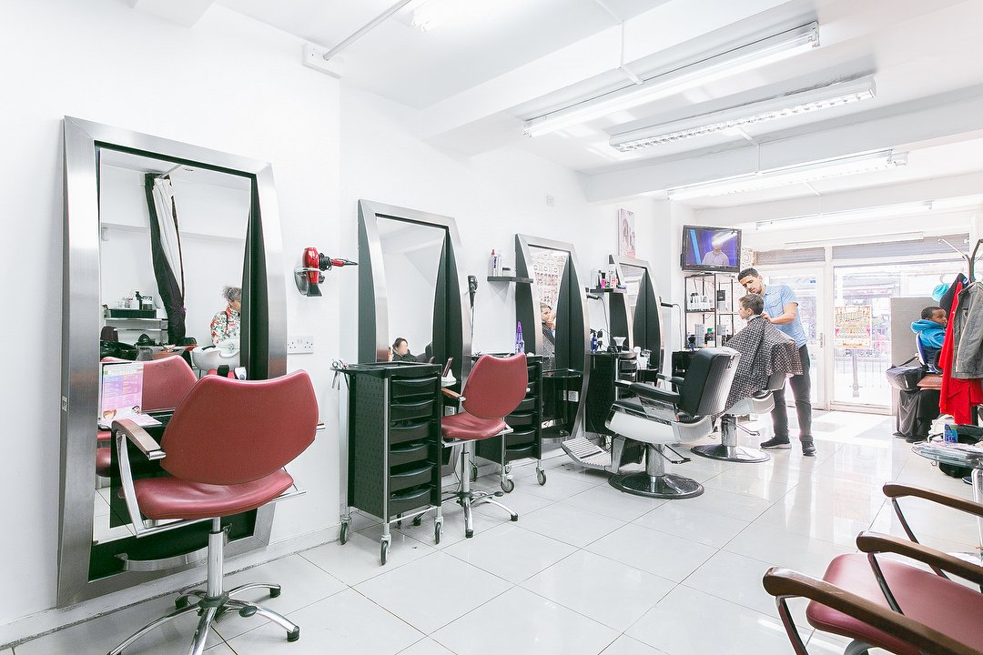 Halim's Unisex Hair Salon Kilburn Beauty Salon in Kilburn, London