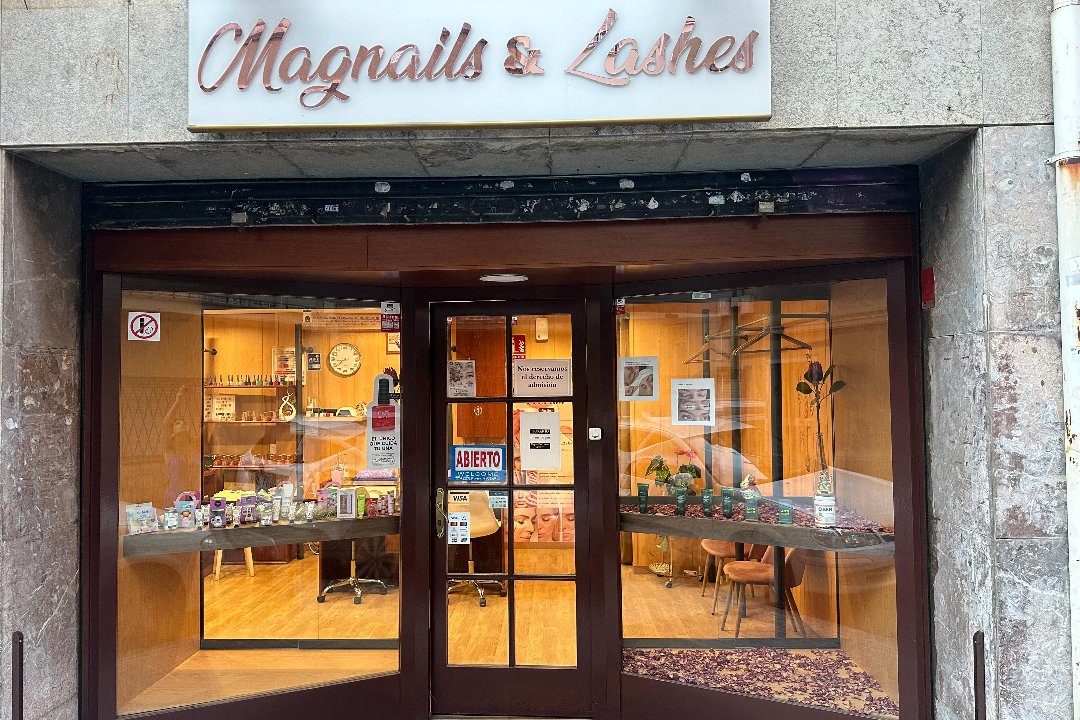 MagNails&lashes, La Font d'en Fargues, Barcelona