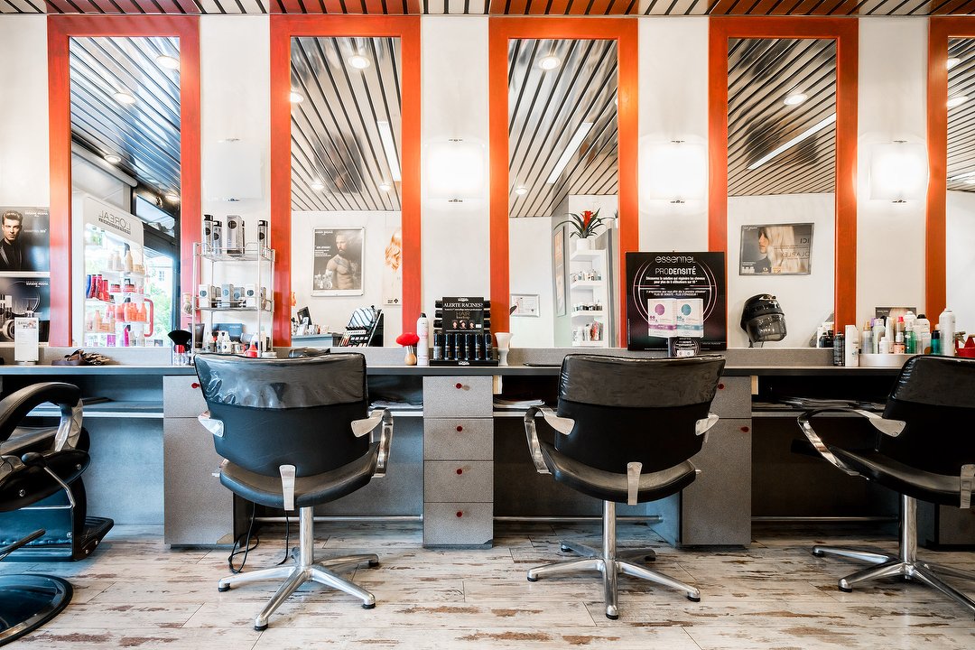 Celia Coiffure, Métro Cambronne, Paris