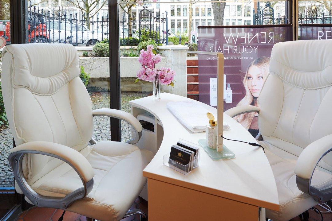 NAILS bei "DIE ZWEI FRISEURE", Rotherbaum, Hamburg