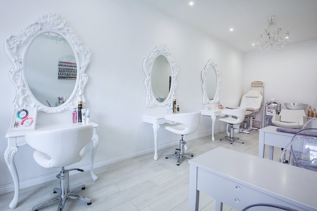 Queen of Hearts Beauty Salon, Belsize Park, London