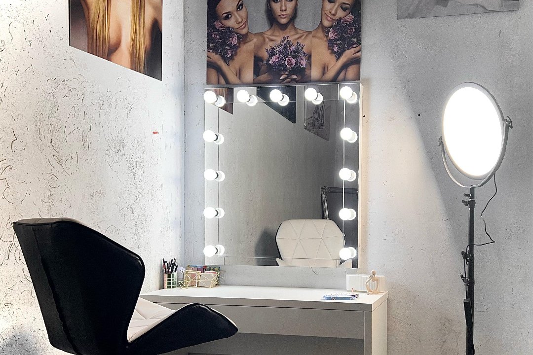 Belluqs makeup, Stotis, Vilnius