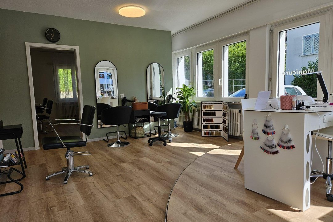 Adrienne Nails, Ebikon, Kanton Luzern