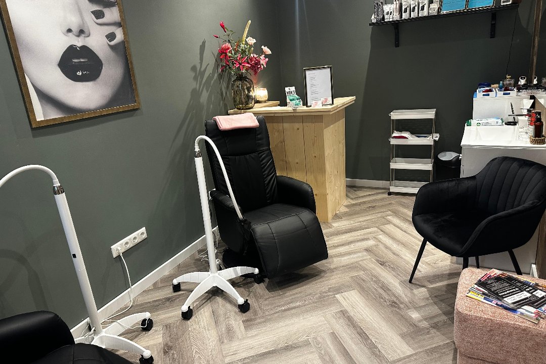 Tandenbleek Salon Berghem , Berghem, Noord-Brabant