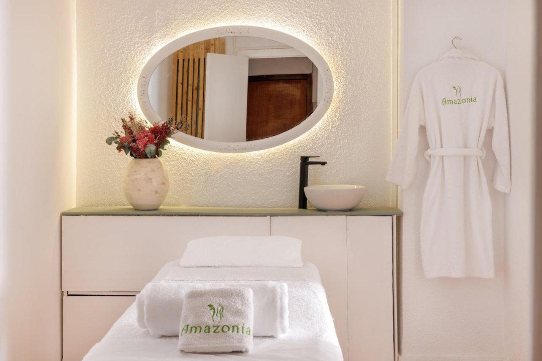 Amazonia Estética by Brasil, Ibiza, Madrid