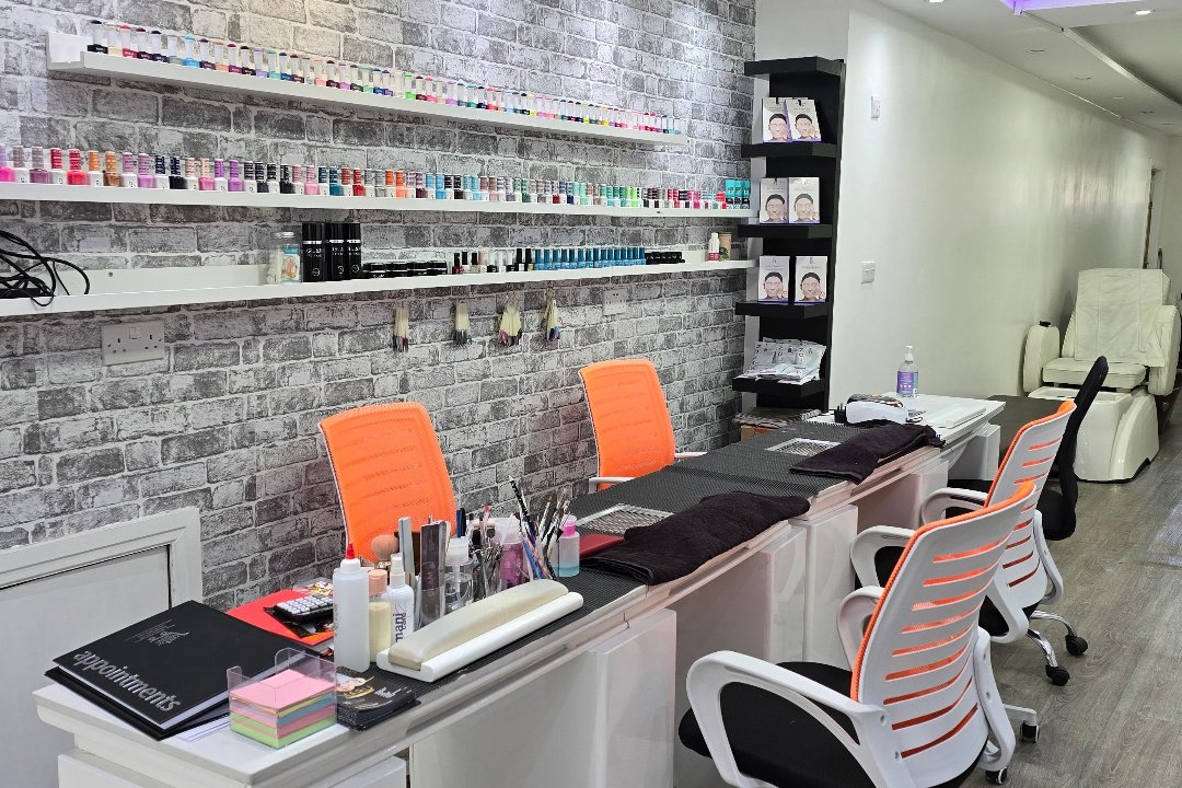 Maru Hair, Beauty & Nail Studio, South Harrow, London