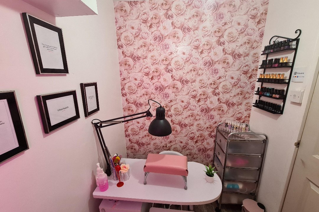 Gifted NailsUK, Aylesham Centre, London