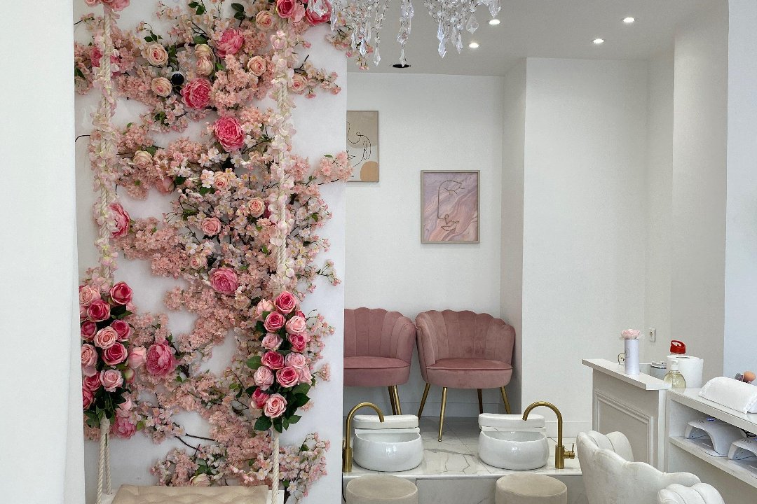 Yi Nail Studio, Levallois-Perret, Hauts-de-Seine