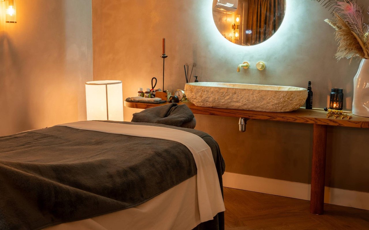 Deep Tissue Massage near PC Hooftstraat, Amsterdam - Treatwell