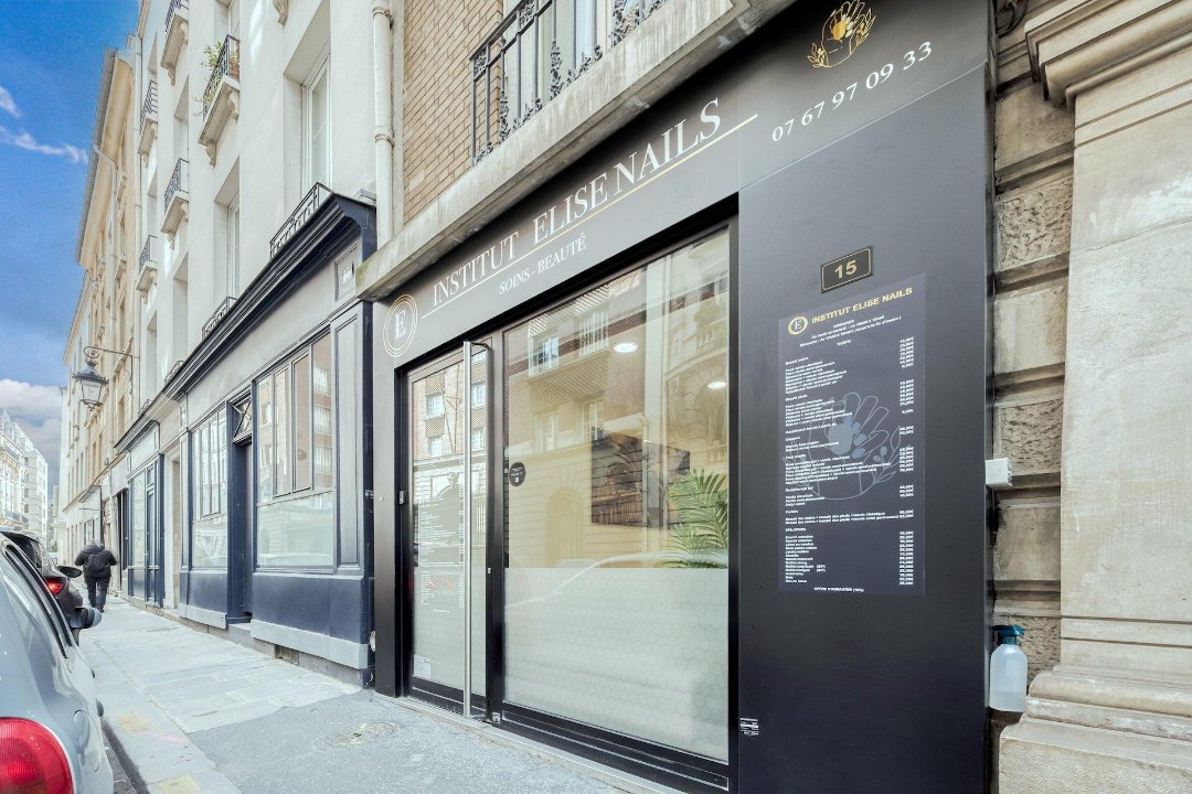 Élise Nails, Rue de Vaugirard, Paris