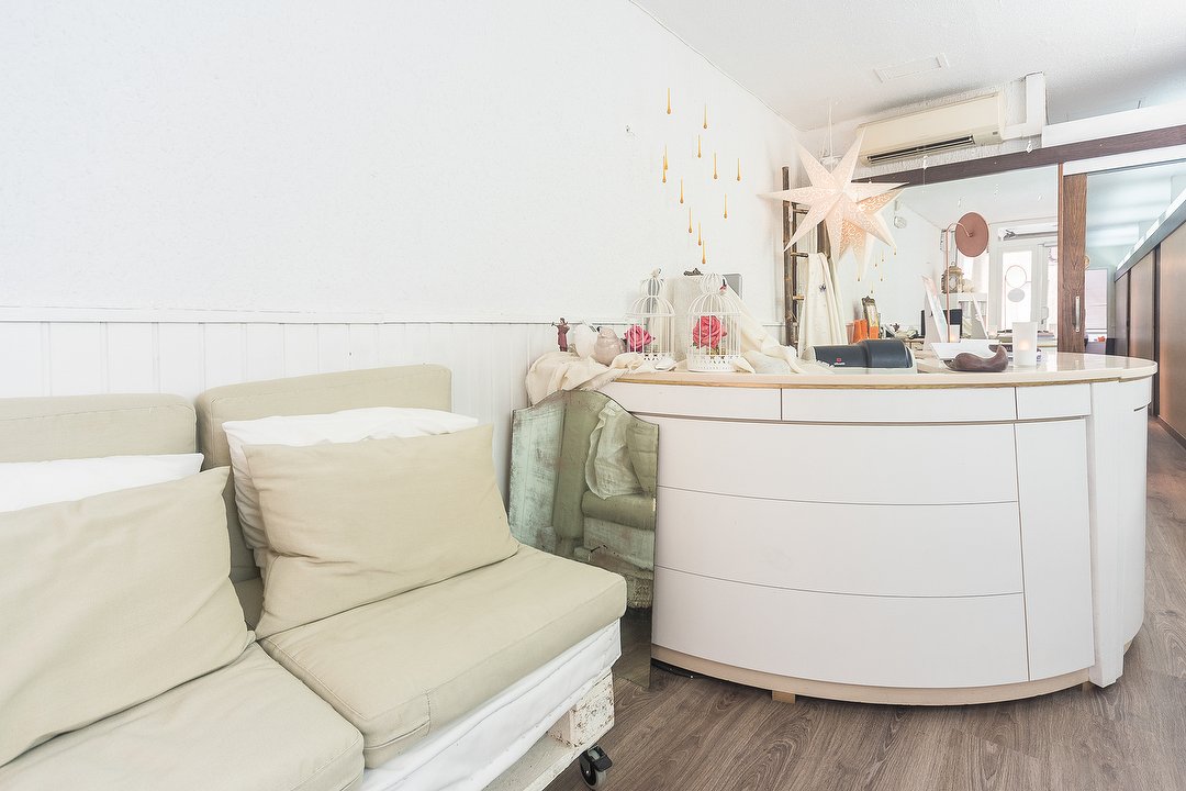 Triestétic, Collblanc, Provincia de Barcelona